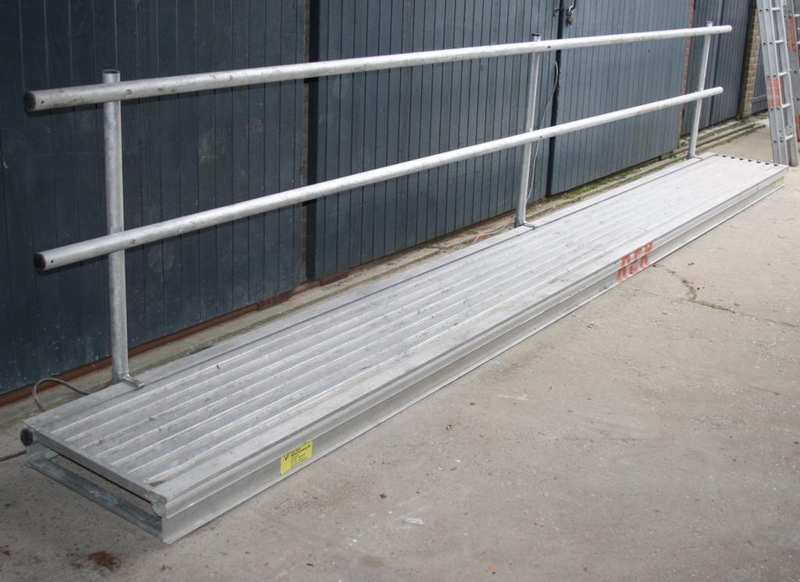 leuning set compleet met staanders